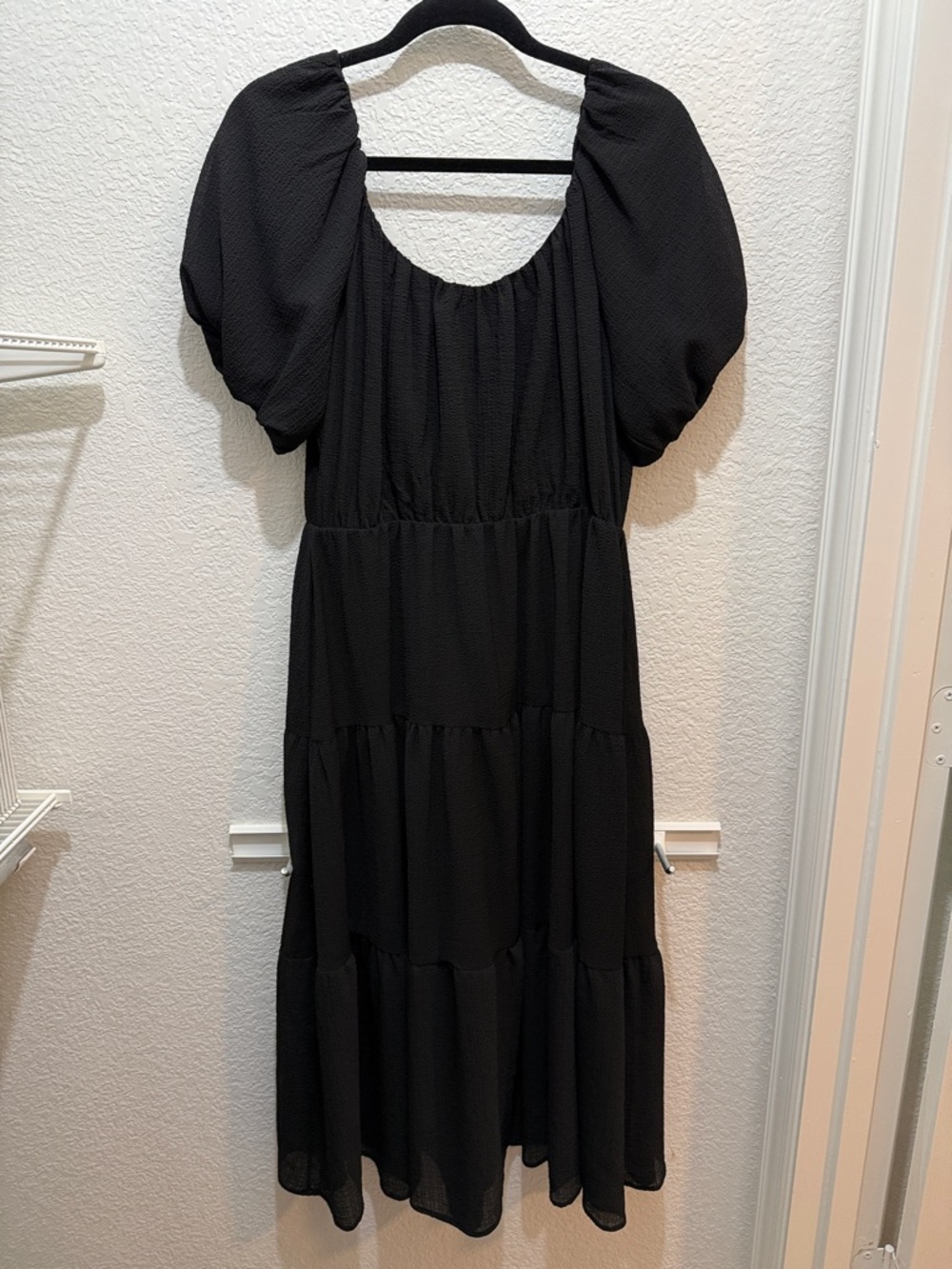 Astr Black Puff-Sleeve Tiered Midi Dress